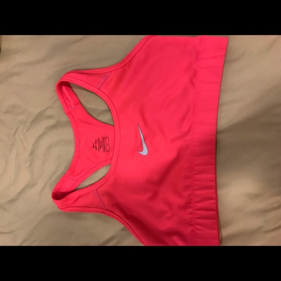Nike sports bra - Picture 1 of 2